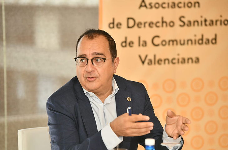 Carlos Fornés: “El consentimiento informado no es un cheque en blanco pero si hacemos las cosas bien es un respaldo” Carlos Fornés: “El consentimiento informado no es un cheque en blanco pero si hacemos las cosas bien es un respaldo”