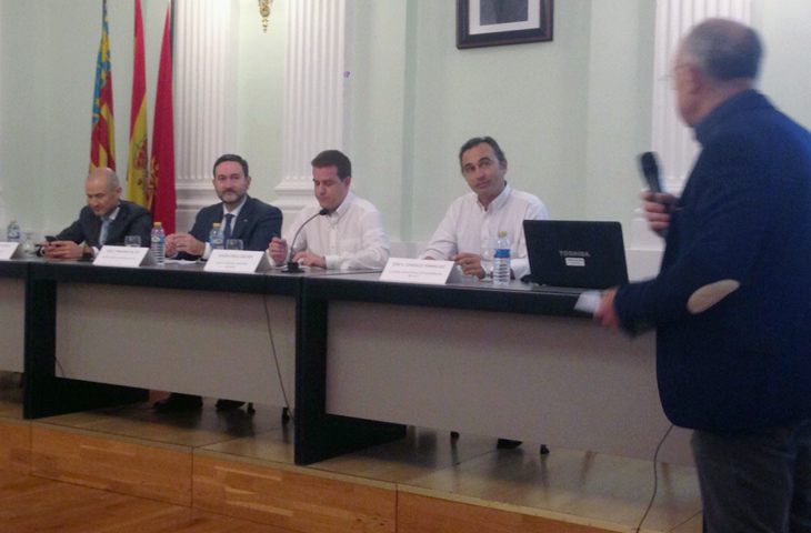 Gran acogida del taller de “Higiene postural para prevenir el dolor de espalda” impartido por el ICOFCV en Xàtiva Gran acogida del taller de “Higiene postural para prevenir el dolor de espalda” impartido por el ICOFCV en Xàtiva
