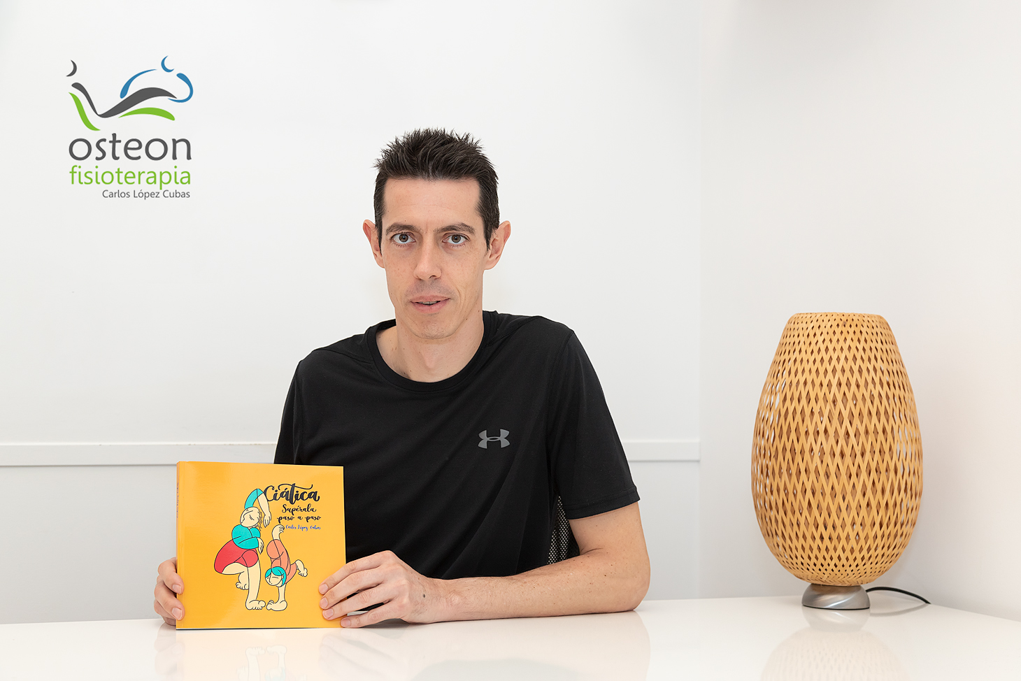 El fisioterapeuta Carlos López Cubas publica su libro “Ciática, supérala paso a paso” El fisioterapeuta Carlos López Cubas publica su libro “Ciática, supérala paso a paso”