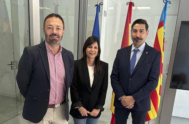 El ICOFCV asesorará a la AECC para crear Unidades de Fisioterapia Oncológica en Alicante y Castellón El ICOFCV asesorará a la AECC para crear Unidades de Fisioterapia Oncológica en Alicante y Castellón