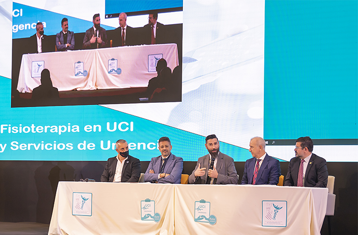 Fisioterapeutas, médicos y enfermeros reivindican que se implemente la Fisioterapia en las UCI y Urgencias Fisioterapeutas, médicos y enfermeros reivindican que se implemente la Fisioterapia en las UCI y Urgencias