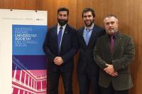 El fisioterapeuta, Ángel Esparcia, premi Alumne Excel•lent de la Universitat de València 2014-15. Amb Josep Benítez i Antonio Alberola